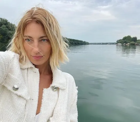 Ana Stanić Ana Stanić