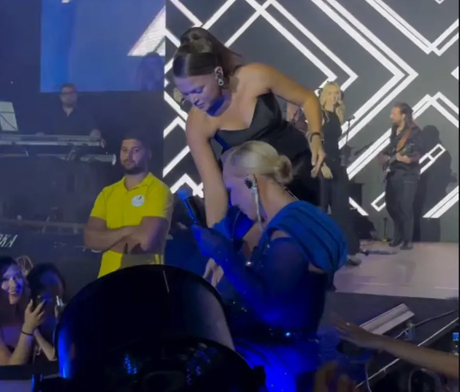 Lepa Brena