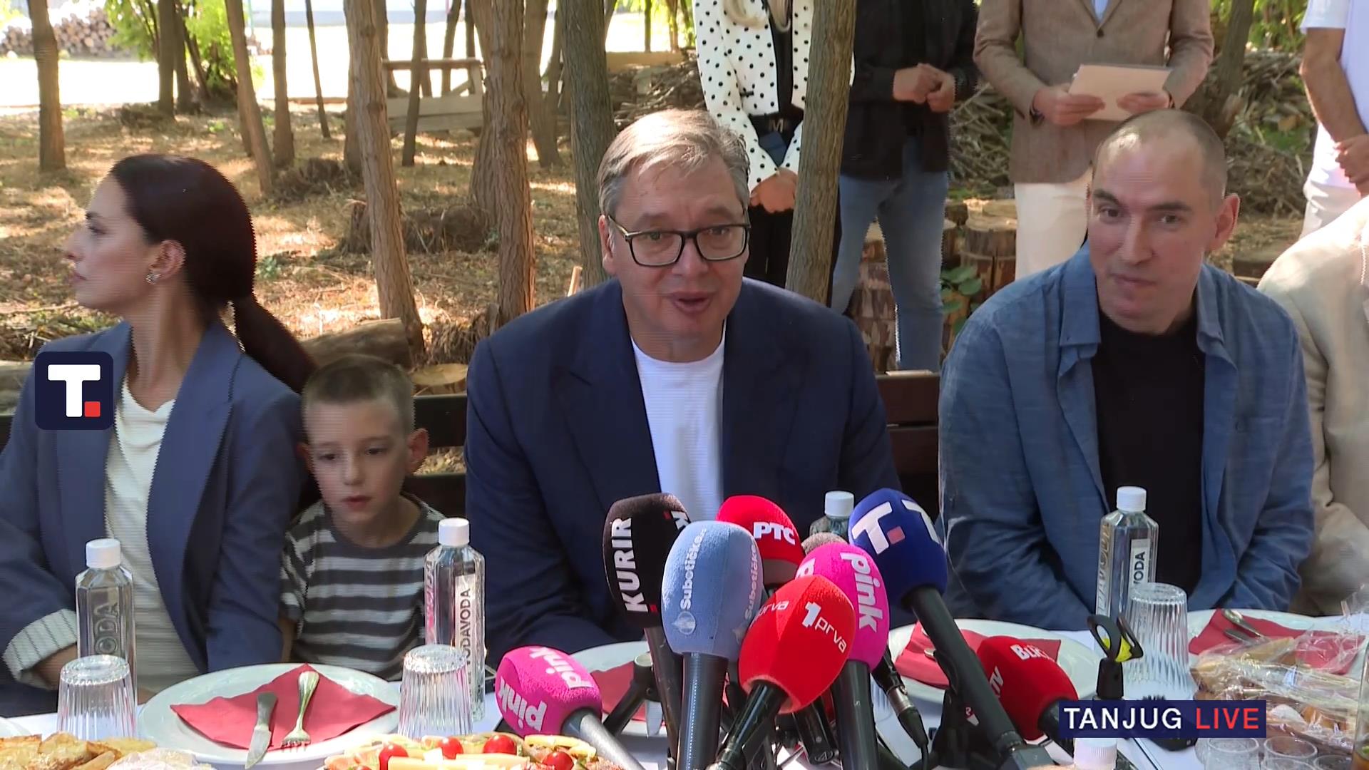 vučić vučić
