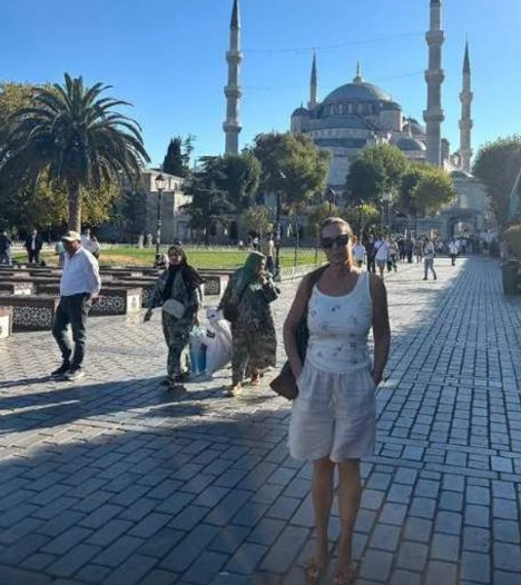 Zorica Nakić otputovala u Istanbul