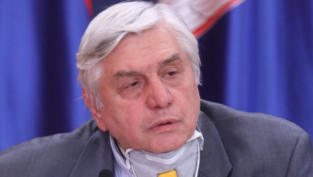 UVODIMO ČETVRTU I PETU DOZU Doktor Tiodorović: Ko ima tri kineske ili ruske, neka uzme još dve RNK vakcine