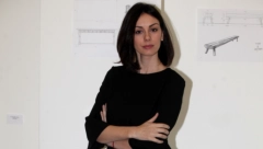 SLOBODA MIĆALOVIĆ RASPAMETILA SVE NOVIM IZDANJEM Gola leđa i dekolte u prvom planu! (FOTO)