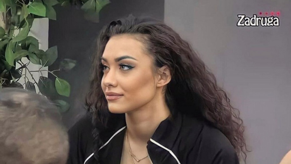 PAULA NAŠLA NOVOG DEČAKA! Bivša zadrugarka fotografijom otkrila da ne gubi vreme,  pokazala ga napokon javnosti (FOTO)