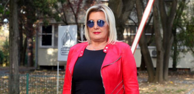 SNEŽANI ĐURIŠIĆ UPUTILI PRETNJE! PEVAČICI POSLALI PORUKU Reaguj da mi ne reagujemo!