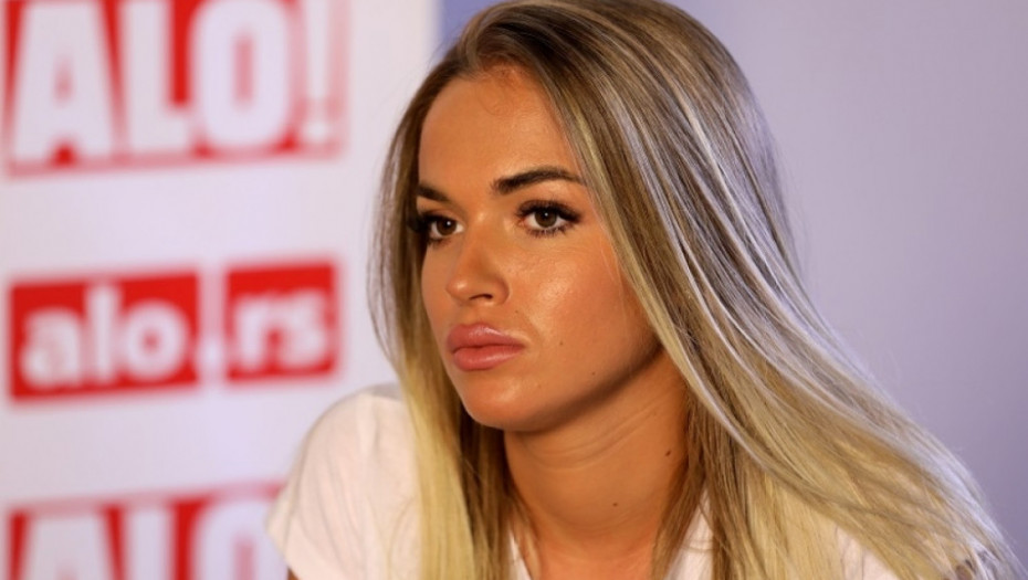 "DOK JEDNOG DANA NE SHVATIŠ DA TI JE OSTALO NEKOLIKO MESECI ŽIVOTA..." Teodora Džehverović ogolila dušu, otkrila koliko je zapostavila sebe: TRUDILA SAM SE DA UGODIM SVIMA