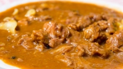 NAJBOLJI RECEPT ZA JUNEĆI GULAŠ: Idealan ručak za celu porodicu koji možete brzo spremiti