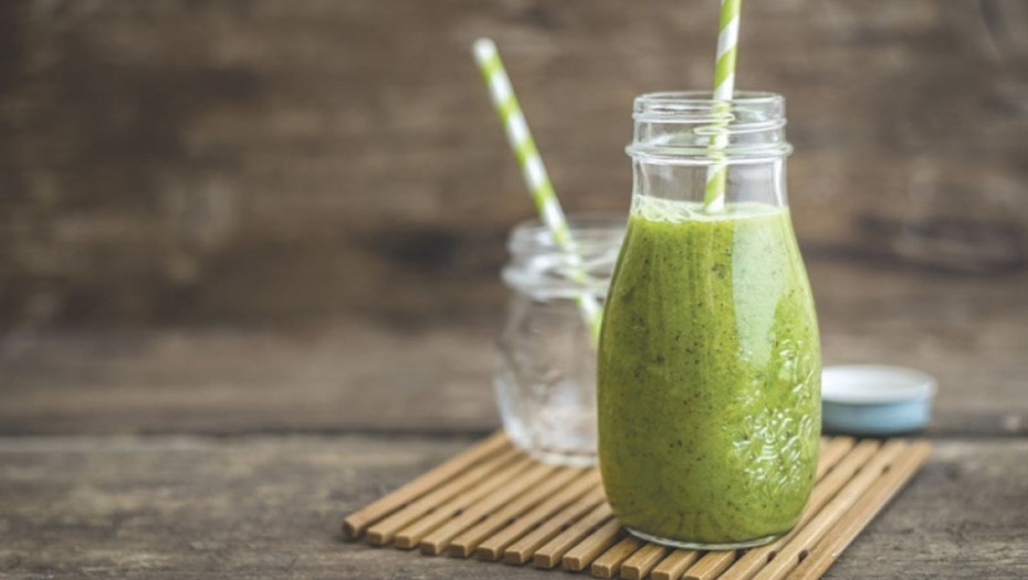 Rešite se masnih naslaga i celulita: Napravite smuti koji je pun vitamina i minerala