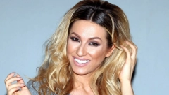 Stižu rode, trudna Rada? Zbog jedne fotografije svi veruju da je pevačica u drugom stanju, Manojlovićeva se oglasila i otkrila istinu (FOTO)