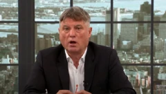 OTKRIVENO Evo zbog čega je Miroslav Lazanski bio u žiriju izbora za miss!