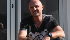 Poznati kompozitor je godinama krije od javnosti, mlađa je od njega 10 godina, supruga Aleksandra Milića Milija grmi kako izgleda! (FOTO)