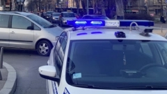 PRETIO NOŽEM RADNICI NA TRAFICI Razbojnik na Voždovcu odneo sav novac iz kase