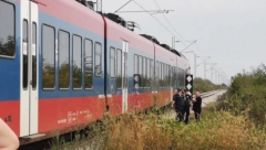 DRAMA U RESNIKU! Zapalio se voz, putnici zaglavljeni, stigla HITNA POMOĆ!