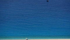 UŽAS U CRNOJ GORI Talas bacio čoveka o stenu i ubio ga!