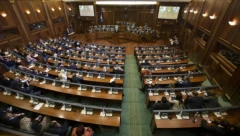 ODAKLE IM PARE? Na godišnjem nivou zarade 18.564 evra sedeći u Skupštini tzv. Kosova