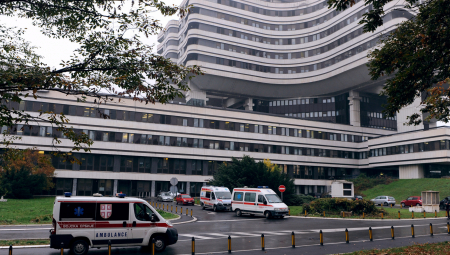 KONTROLORU POLOMIO NOS, OKRŠAJ NA LINIJI 77! Incident u Beogradu, završio na VMA!