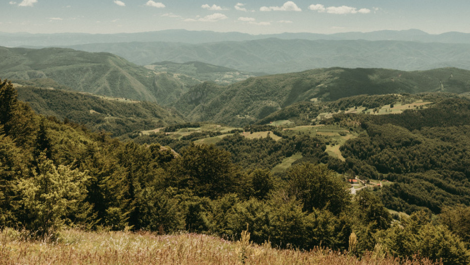 BOLESNI PRONALAZE SPAS NA NETAKNUTOJ SRPSKOJ PLANINI Ima više od stotinu izvora zdrave vode, ali samo jedno mesto na kom služe kafu (FOTO)