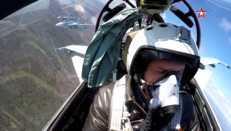 DRAMA NA KRIMU! Piloti se katapultirali iz aviona!