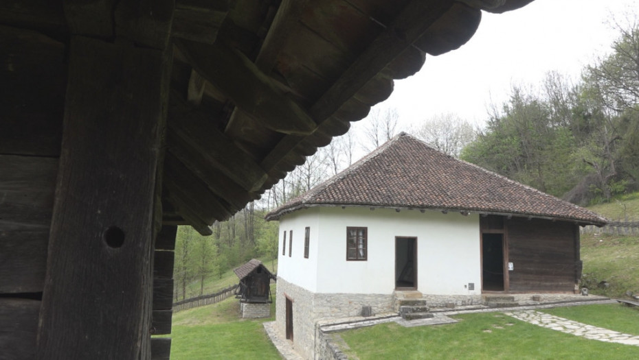 DRŽAVNA POMOĆ GRAĐANIMA SRBIJE Kako do besplatne kuće na selu?