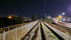 Pronađen ranac i lične stvari uz ogradu Železničkog mosta u Čačku: Sumnja se da je jedna osoba skočila u Zapadnu Moravu