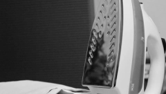 Pegla vam neće biti potrebna: Probajte ovo jednostavno rešenje za brzo ispravljanje izgužvane odeće