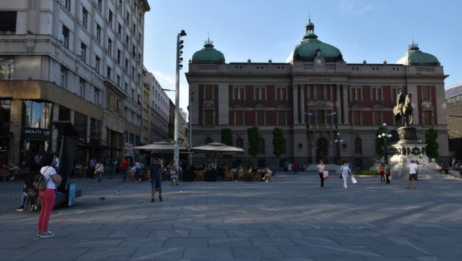 ŠTA RADI ZA PRAZNIKE, A ŠTA NE Obavestite se na vreme - parking džaba, taksi skuplji, a gradski prevoz...