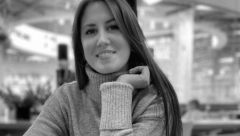 RODITELJI U SUZAMA Umesto svadbe, održana sahrana - Otkriveno kako se nastavnica heroj žrtvovala za đaka