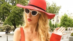 Iva Štrljić otkrila o čemu razmišlja dok šeta Beogradom u crvenim štiklama