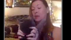 "MAJKA BOG" PRONAĐENA MRTVA: Bila je vođa kulta, lečila rak i pričala sa mrtvima