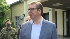 VUČIĆ SAOPŠTIO NACIJI Prosečna plata u Srbiji ide na 600 evra! (VIDEO)