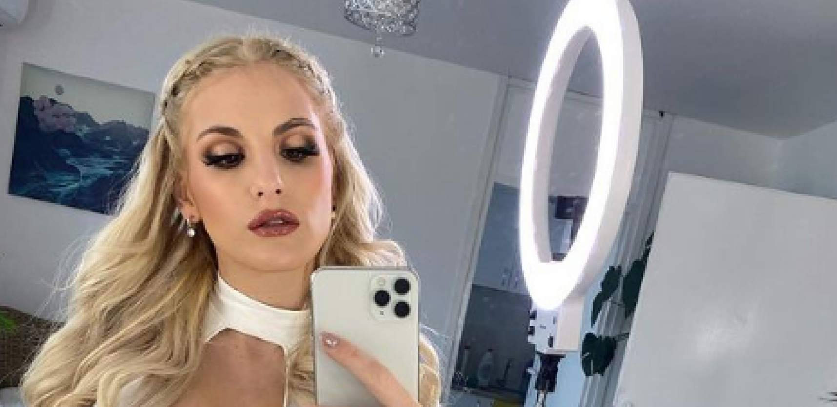 TETKINO ZLATO! Sara Reljić rastopila sva srca fotografijom kako uspavljuje malog Viktora! (FOTO )