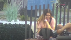 SVE JOJ JE OPROSTIO, NI ON NE MOŽE DA JOJ ODOLI!  Mina i Mišel se strasno ljubili za laku noć,  a da li je došlo do se*sa?!