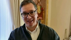 Vučić uz tradicionalno jelo skuplja snagu za naredne pobede, a jedan detalj na fotografiji šalje jaku poruku prijateljstva