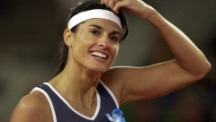 PRVA SE*S BOMBA SPORTSKOG SVETA Danas slavi rođendan, bila je u vezi sa Donaldom Trampom! (FOTO)