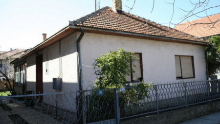 DETALJI TRAGEDIJE KOD KRUŠEVCA: Miru pijani muž prvo gađao pikslom, pa je ubio čekićem, ćerka je zatekla u lokvi krvi