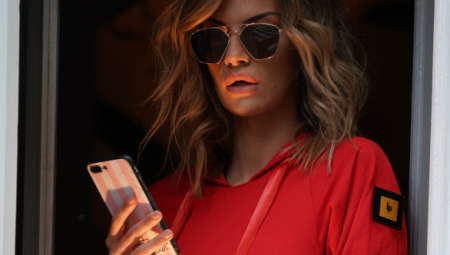 TARA SIMOV ISPRED SUDNICE  Bivša zadrugarka došla na suđenje sa Anđelom Vešticom nakon tvrdnji da ju je pretukla i ostavila golu na ulici