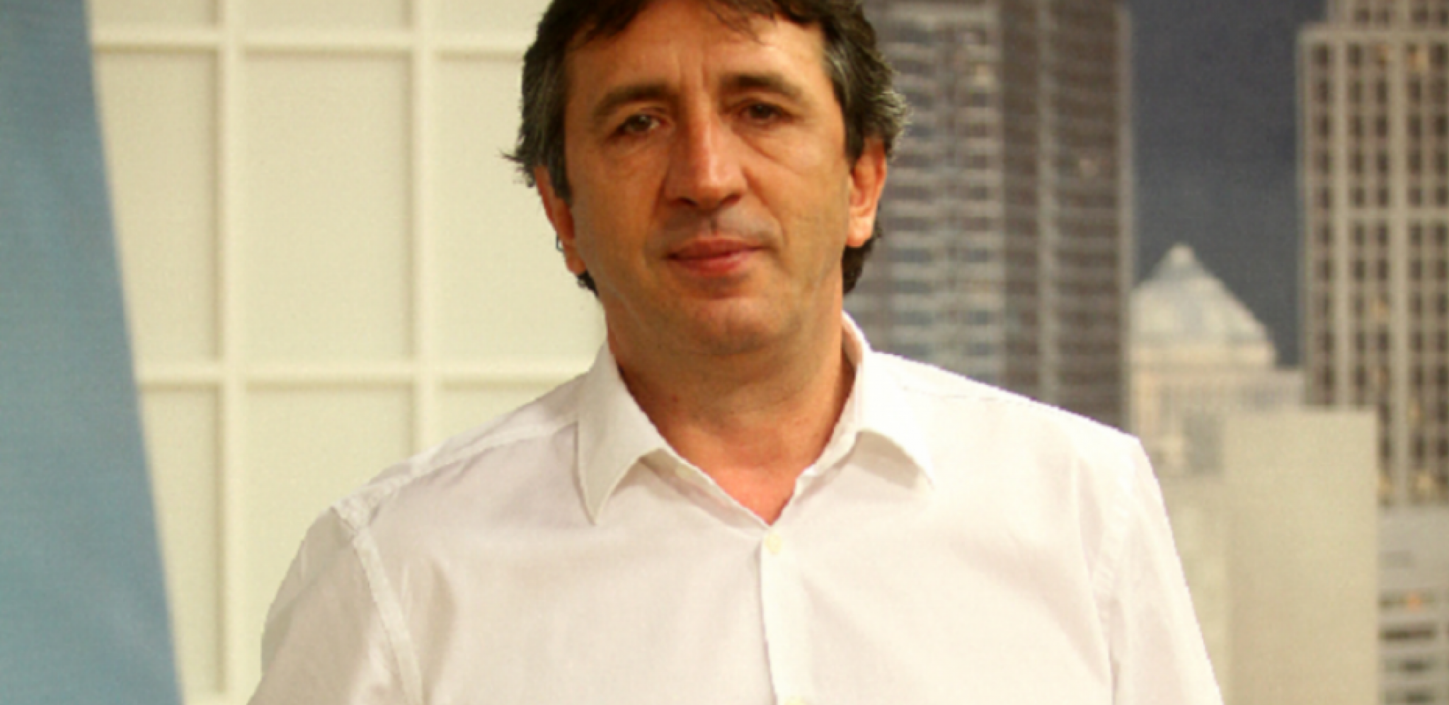 LJUBIO JE PRED SVIMA Žika Jakšić doveo ženu u emisiju, pao i poljubac!