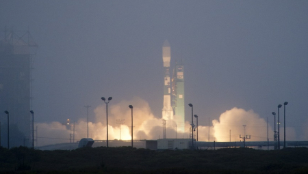 SEVERNA KOREJA LANSIRALA BALISTIČKU RAKETU Projektil u 8.10 poleteo prema moru, Kim Džong Un ispunio jezivo obećanje