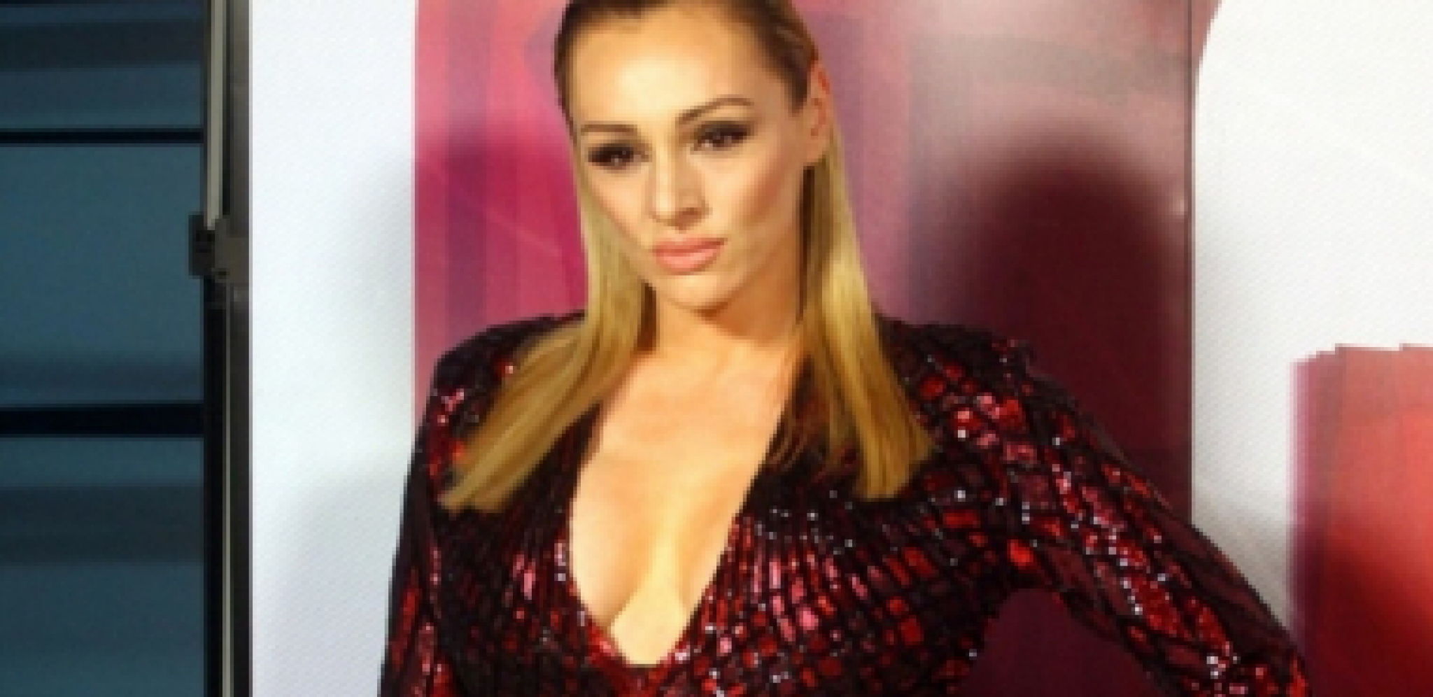 ANABELA VIĐA LUNU I UNUKU PO KAFIĆIMA Zbog lošeg odnosa Marko ne ulazi u pevačicin stan, niti ona dolazi kod njih