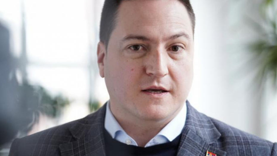NEMA PROMENA - RASPUST ZA ĐAKE OSTAJE ISTI! Postoje predlozi, ali poslednju reč ima Krizni, oglasio se ministar Ružić