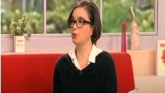 SRPSKA GLUMICA POTPUNO GOLA objavila fotografije sa nudističke plaže, a evo i ko joj pravi društvo (FOTO)