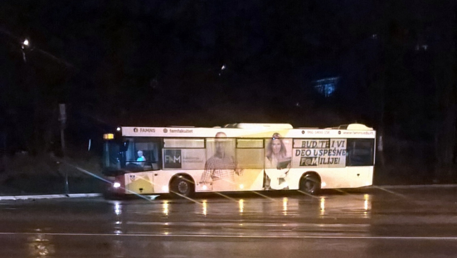 Autobus oborio deku (70) kod okretnice 26: Prevezen je u Urgentni centar