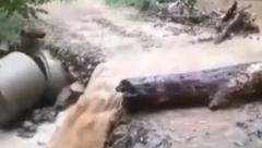 KOLAPS U CENTRU BEOGRADA Obustavljen saobraćaj zbog pucanja vodovodne cevi