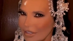 AUUUU, KAKAV PRIZOR! Bujne grudi Lidije Vukićević ispadale iz premalog bikinija (FOTO/VIDEO)