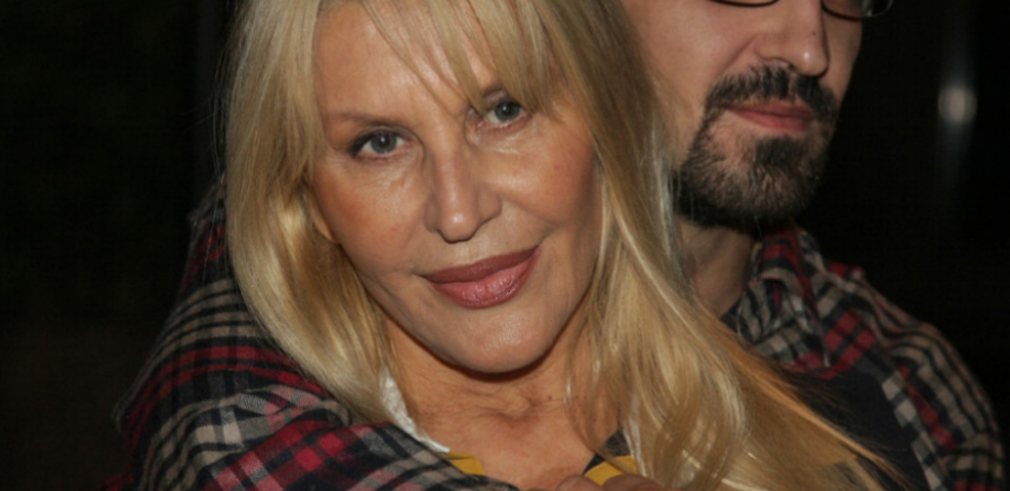 GOVORILO SE DA JE ZBOG MUŽA MORALA DA PRODA STAN Otkriveno ko je Vericu Rakočević uvukao u dugove!