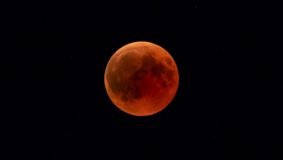 KINEZI OD AMERA OTIMAJU - MESEC?! Šef NASA u paranoji