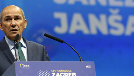 PREMIJER MOLI GRAĐANE DA SE VAKCINIŠU Janša poslao pismo Slovencima
