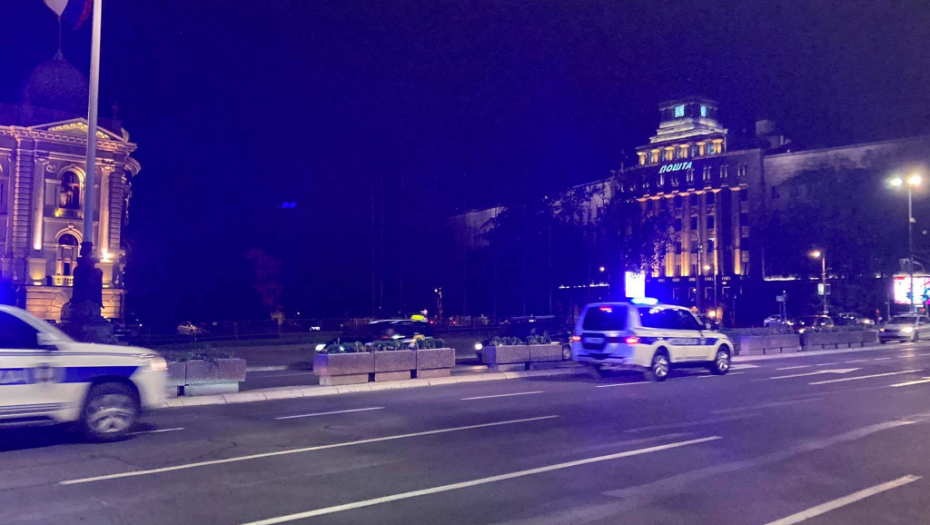 LOMILI INVENTAR U RESTORANIMA! Detalji haosa u Beton hali, trojica navijača prevezena u Urgentni cetar!