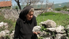 BAKA ĐURĐA (70) NIKAD NIJE BILA KOD LEKARA Kaže da je tajna njenog čeličnog zdravlja u ovom čaju, koji pije 3 puta nedeljno