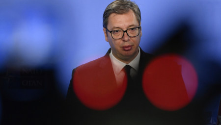 TAJ ZAHTEV ĆE BITI ODBIJEN Uzaludni su pritisci na predsednika Vučića da prizna Kosovo!