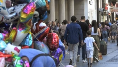 OVE GODINE IMAMO 13 NERADNIH DANA U četvrtak je državni praznik, evo šta vas čeka ako radite